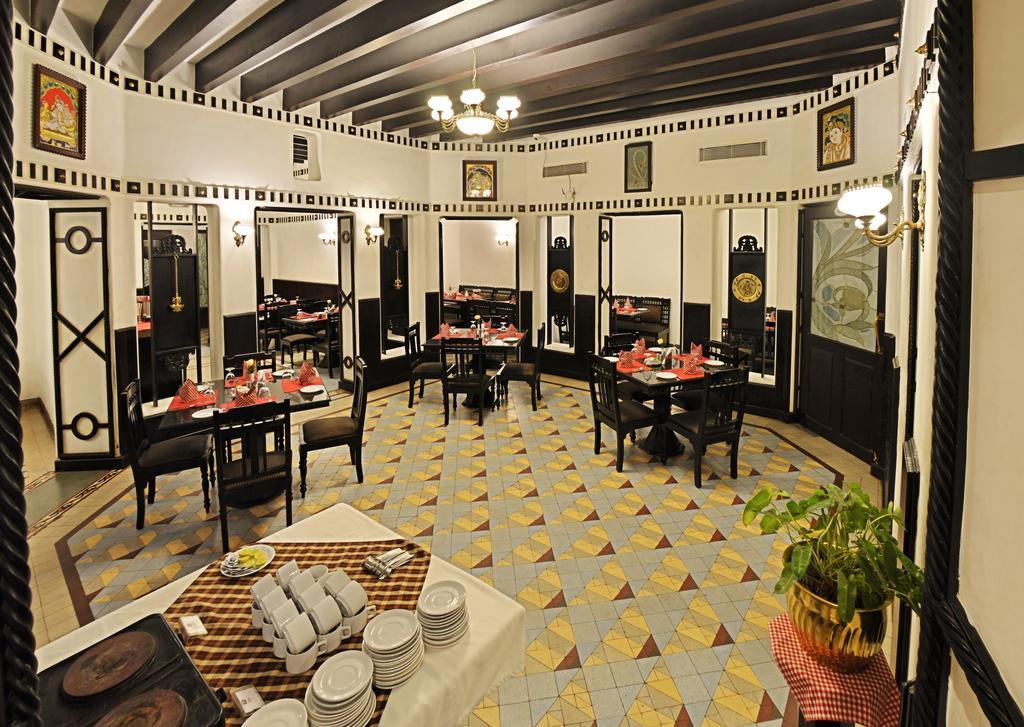 Raj Palace Sundar Hotel 3*