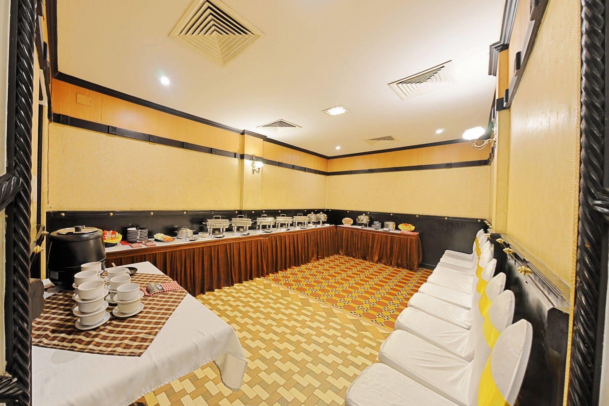 Raj Palace Sundar